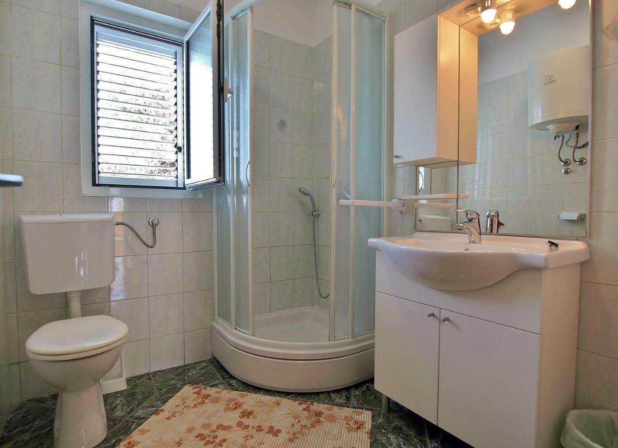 Apartmani Andelo I Ruzica Mundanije Exterior photo