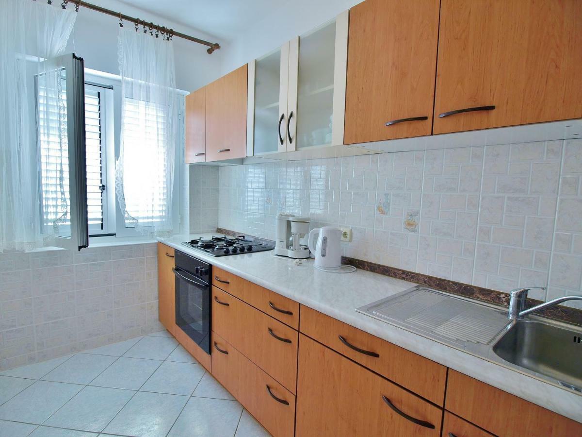Apartmani Andelo I Ruzica Mundanije Exterior photo